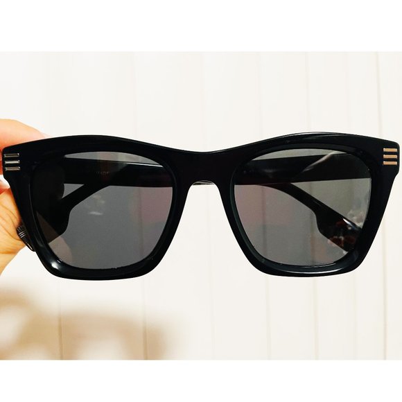 Burberry Sunglasses B4348 main image 4